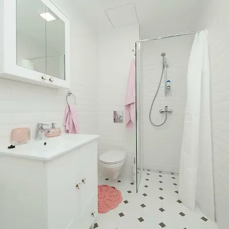 Modern Quiet 2 Bedroom Near Center Parnu