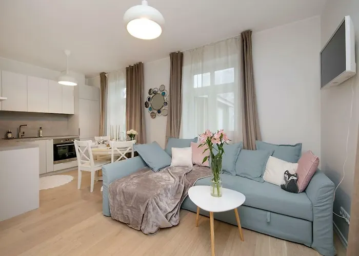 Modern Quiet 2 Bedroom Near Center Apartament *